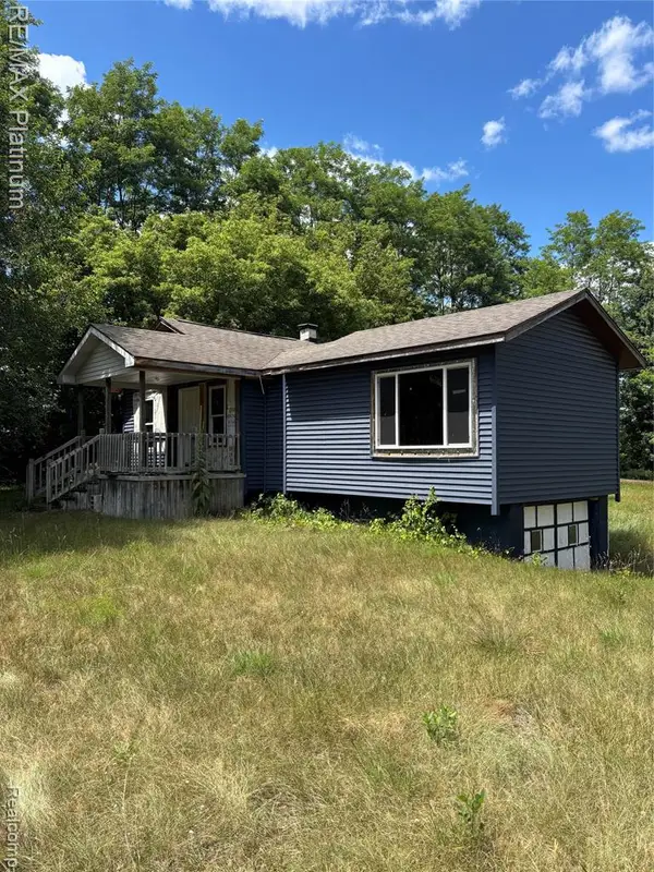 9661 Townley Road, Fenton, MI 48430