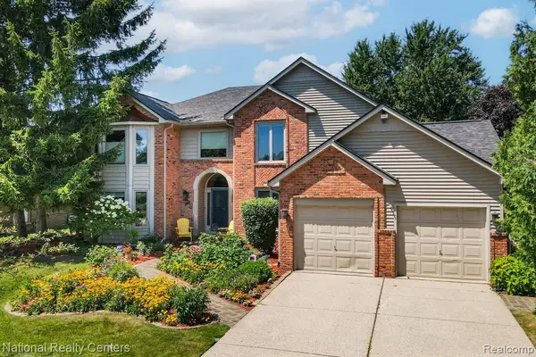 3128 Charlwood, Rochester Hills, MI 48306