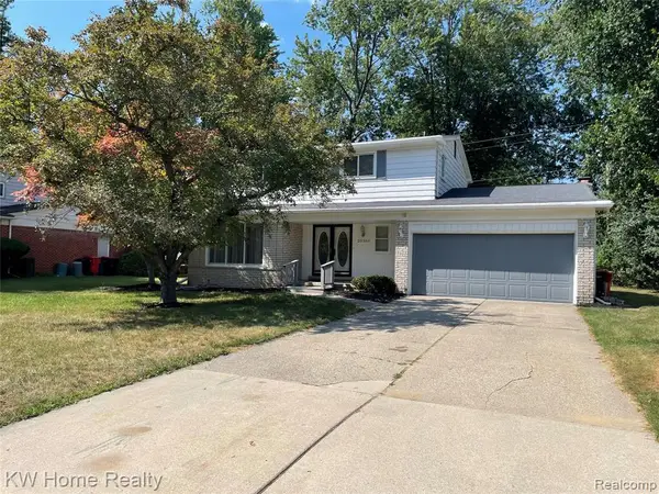 20360 Wildhern, Southfield, MI 48076