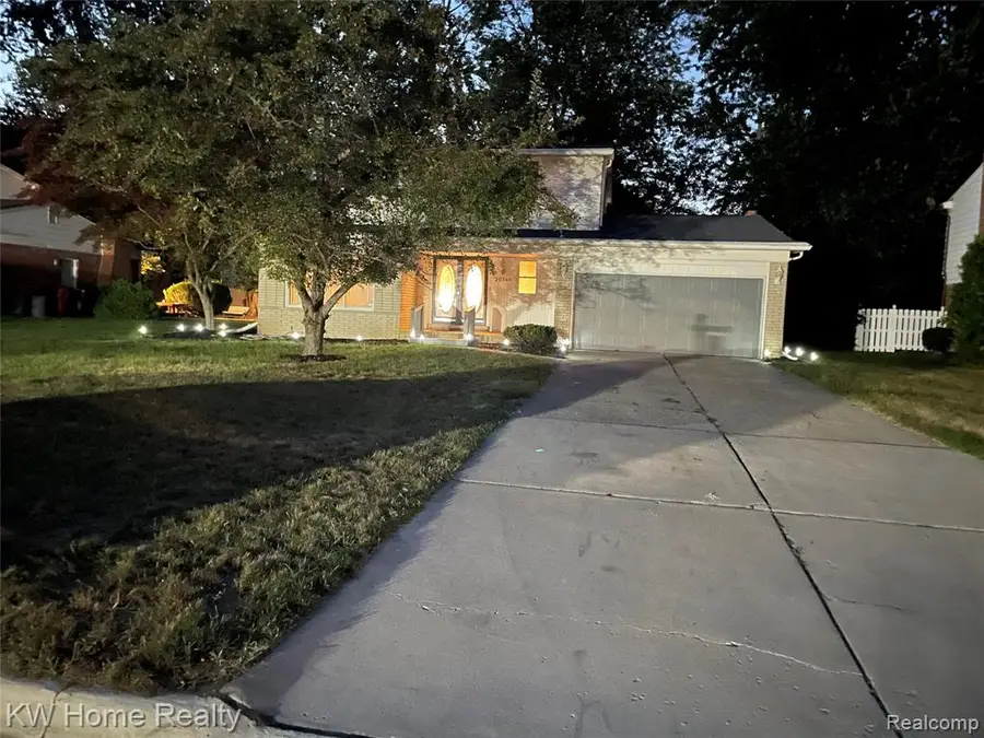 20360 Wildhern, Southfield, MI 48076 - #2