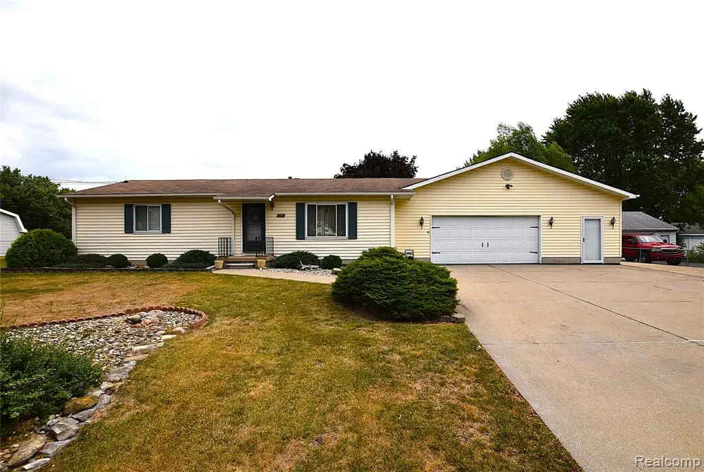 2073 Dutcher, Flint, MI 48532 - #1