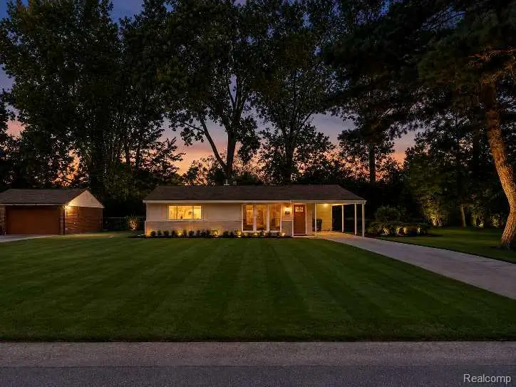 2642 Littletell, West Bloomfield, MI 48324 - #1