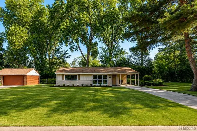 2642 Littletell, West Bloomfield, MI 48324 - #2