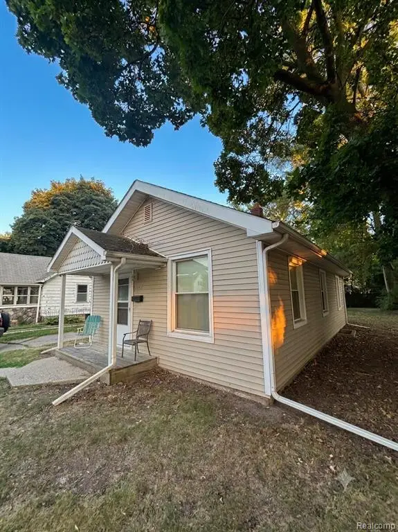 1053 Myrtle, Waterford, MI 48328