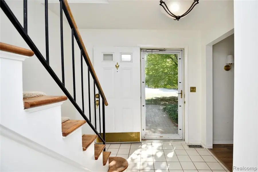 4663 Mill Pond, Troy, MI 48085 - #3