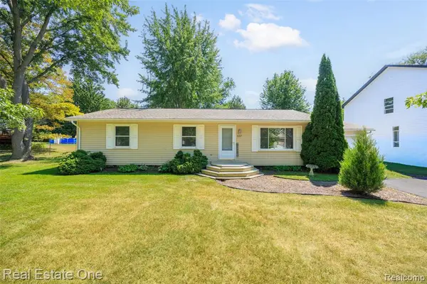 337 Amberwood, Auburn Hills, MI 48326