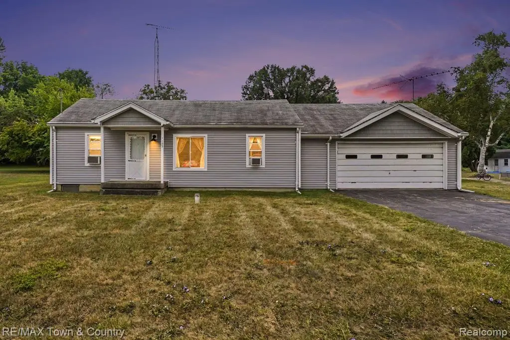 1103 Kingston, Flint, MI 48507 - #1