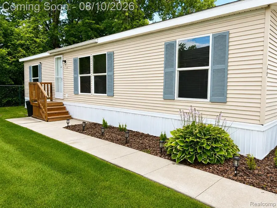 3730 Lapeer, Port Huron, MI 48060 - #2
