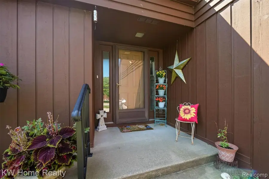 634 Applegate, Grand Blanc, MI 48439 - #3