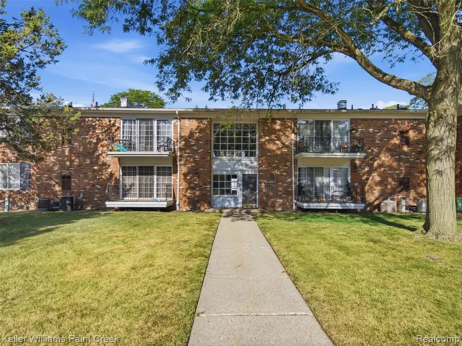 408 Fox Hills #2, Bloomfield Hills, MI 48304 - #2