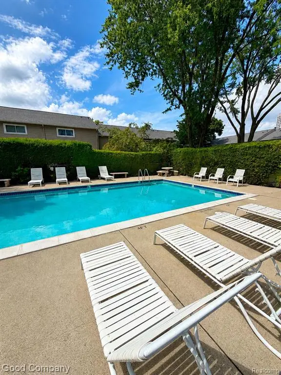 757 Kirts, Troy, MI 48084 - #2
