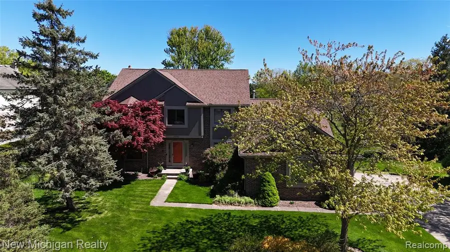 22200 Heatheridge, Farmington Hills, MI 48167 - #2