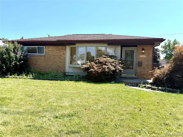 13093 Edison, Southgate, MI 48195