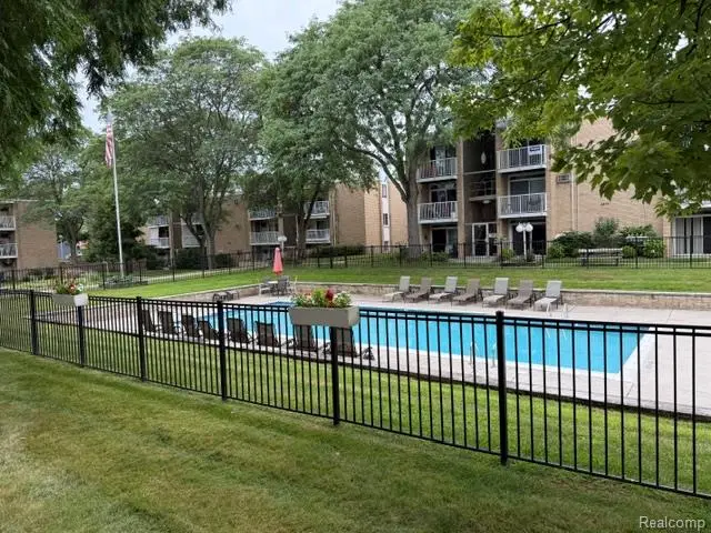 4909 Crooks #D-1, Royal Oak, MI 48073 - #1