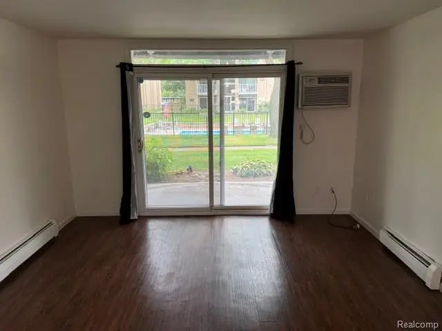 4909 Crooks #D-1, Royal Oak, MI 48073 - #2