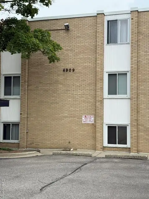 4909 Crooks #D-1, Royal Oak, MI 48073 - #3