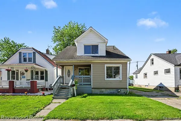 7528 Hudson, Warren, MI 48091
