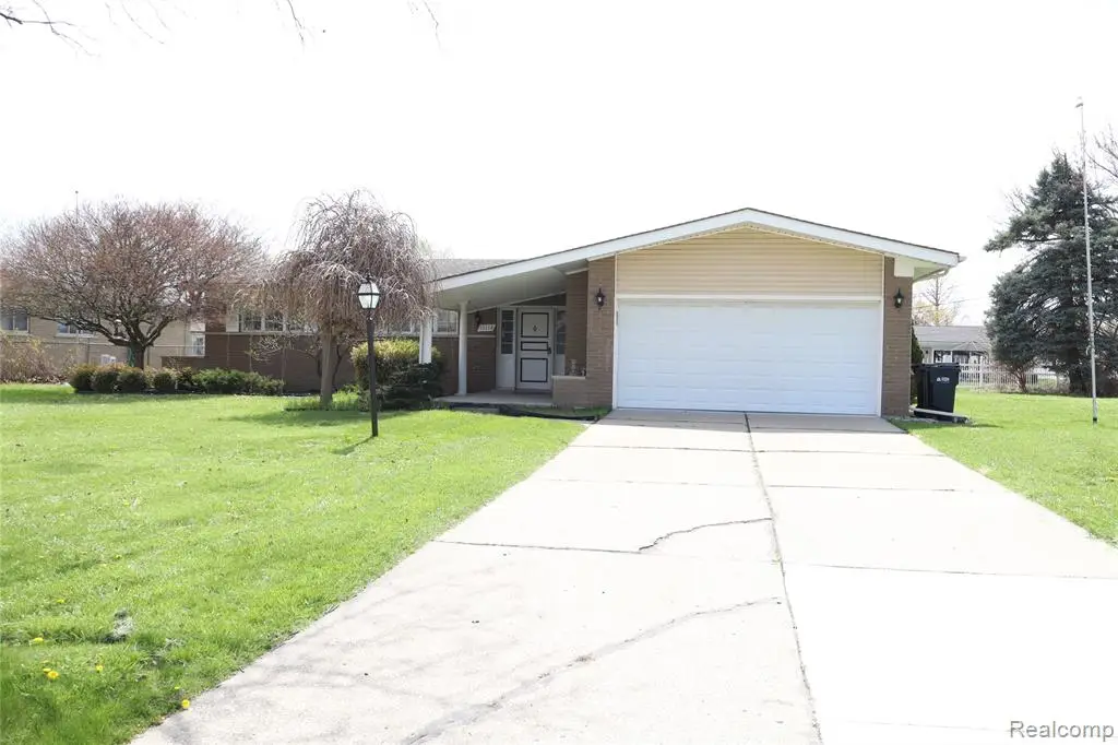 11114 Greendale, Sterling Heights, MI 48312 - #1