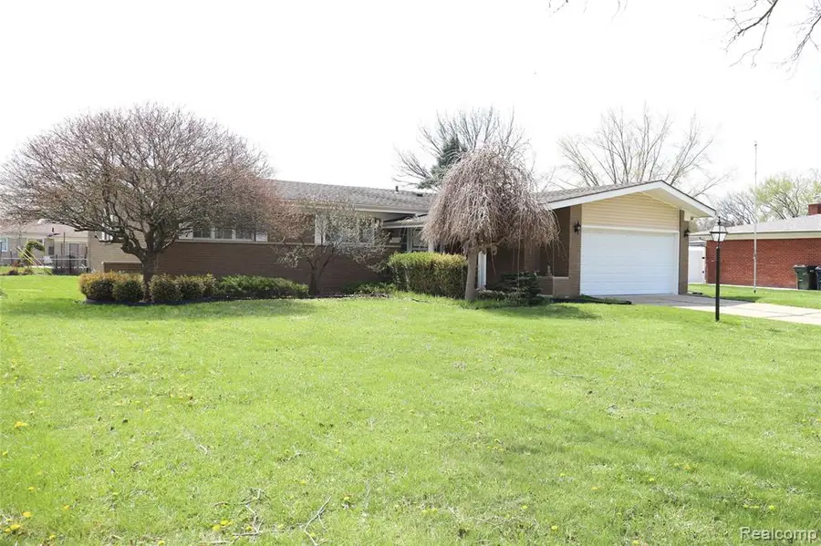 11114 Greendale, Sterling Heights, MI 48312 - #3