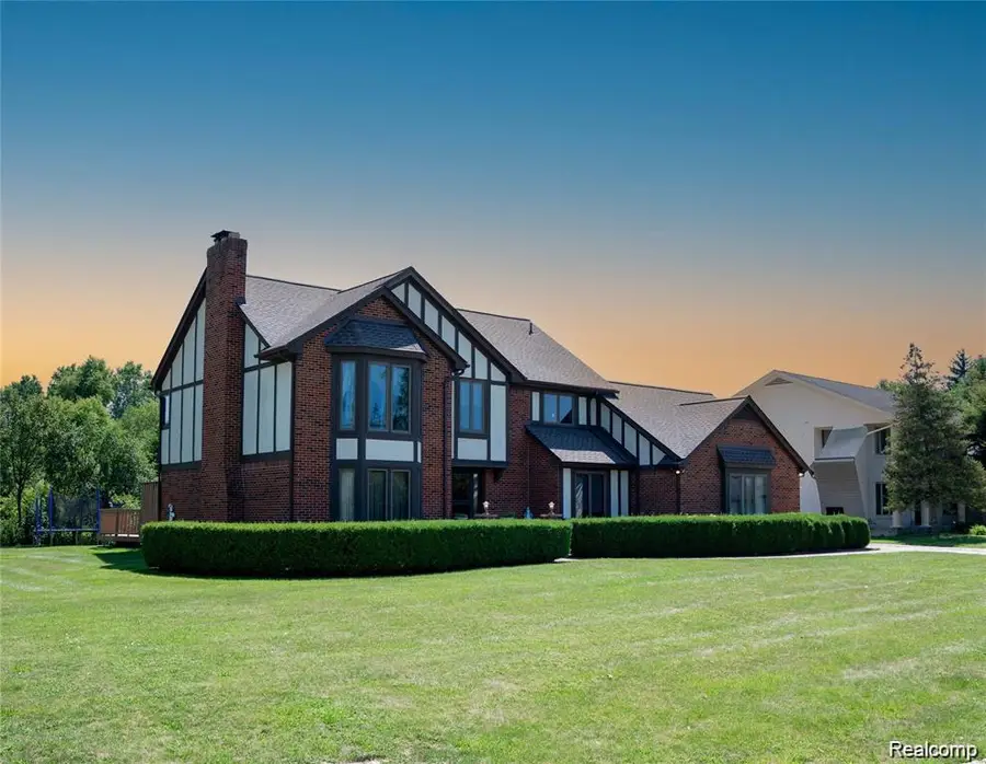 6651 Arlington, West Bloomfield, MI 48322 - #3