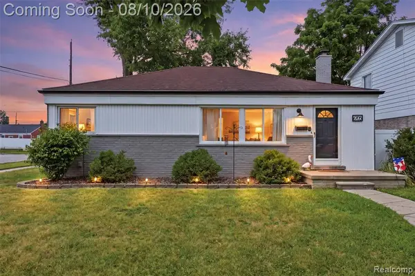6705 Whitby, Garden City, MI 48135