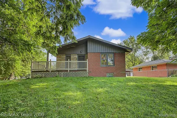 9415 Tobine, Romulus, MI 48174