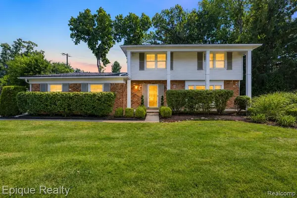 2774 Brady, Bloomfield Hills, MI 48304