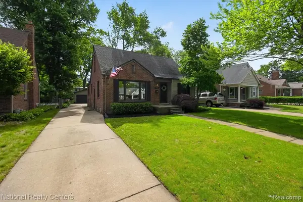 2436 N Vermont, Royal Oak, MI 48073