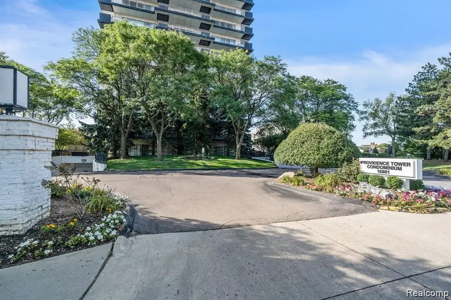 15801 Providence #9A, Southfield, MI 48075 - #2