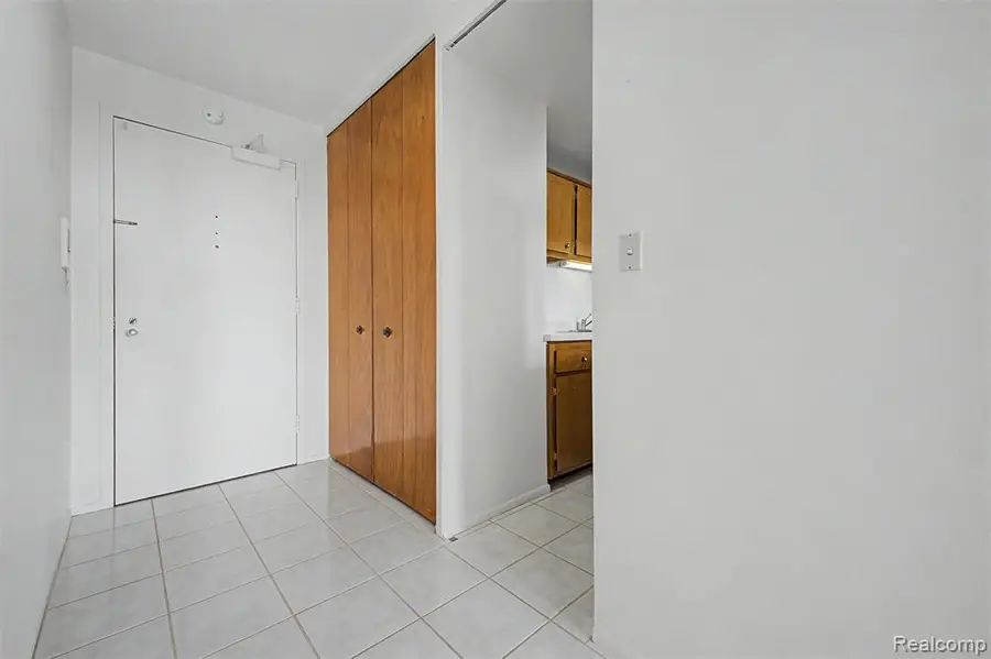 22700 Garrison #707, Dearborn, MI 48124 - #2