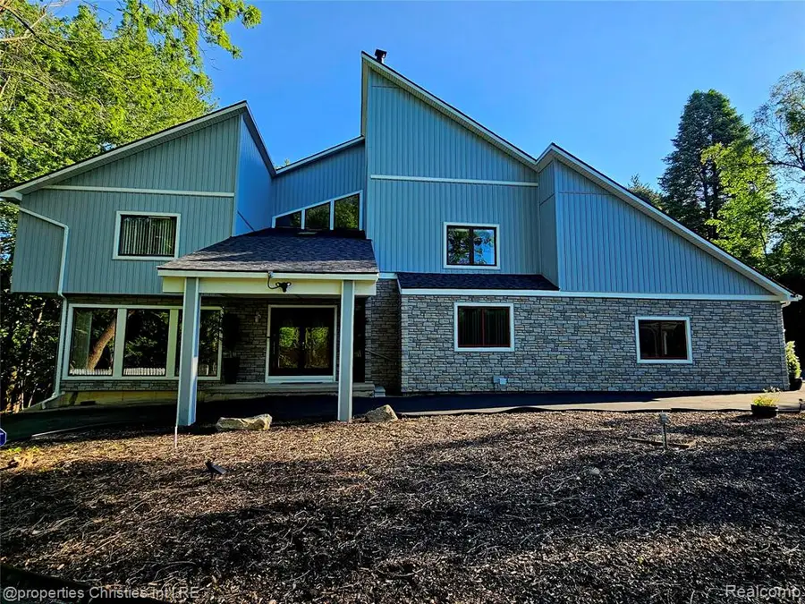 1830 Lone Pine, Bloomfield Hills, MI 48302 - #2