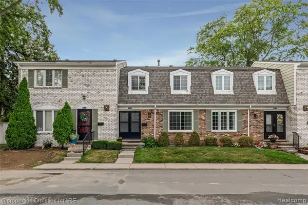 1833 Torquay #233, Royal Oak, MI 48073
