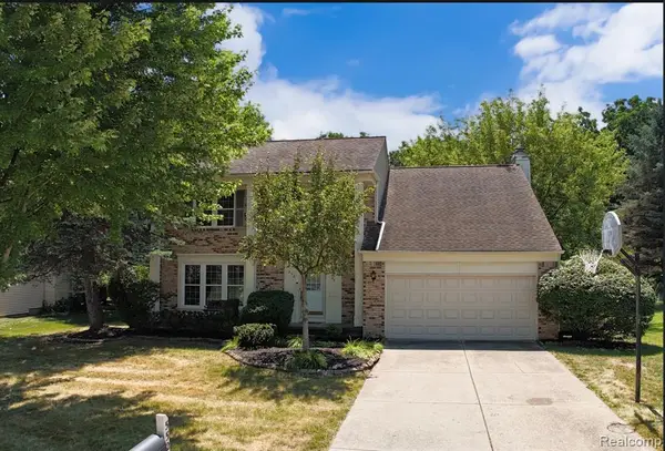 552 Whitney, Rochester Hills, MI 48307