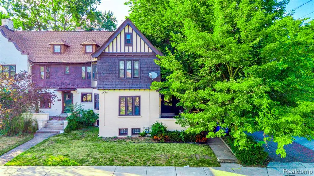 8129 E Lafayette, Detroit, MI 48214 - #1