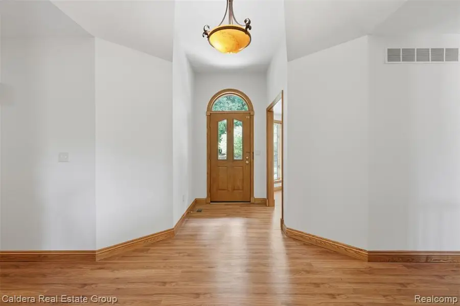 8636 Hidden Lake, Howell, MI 48855 - #3