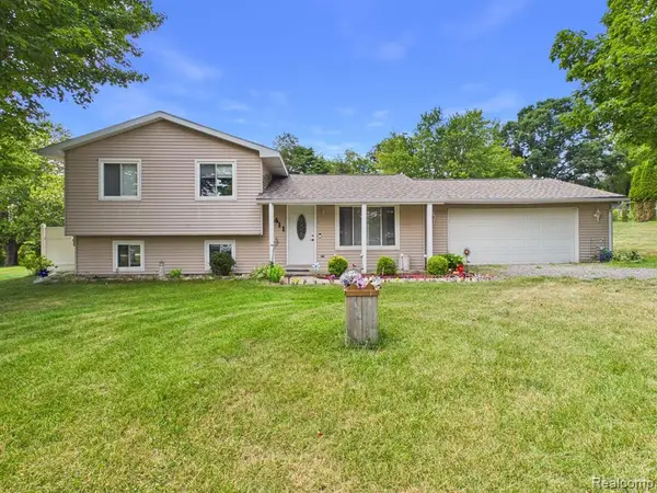 4411 Huckleberry, Columbiaville, MI 48421