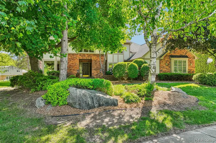 4523 Rivers Edge, Troy, MI 48098 - #2