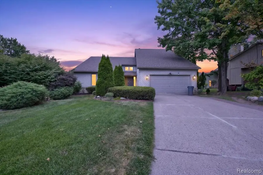 38808 Lancaster, Farmington, MI 48331 - #2