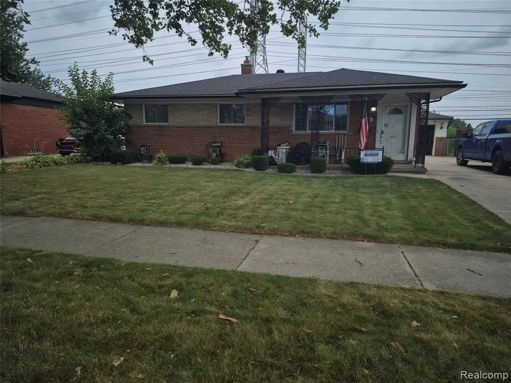 30541 Iroquois, Warren, MI 48088 - #1