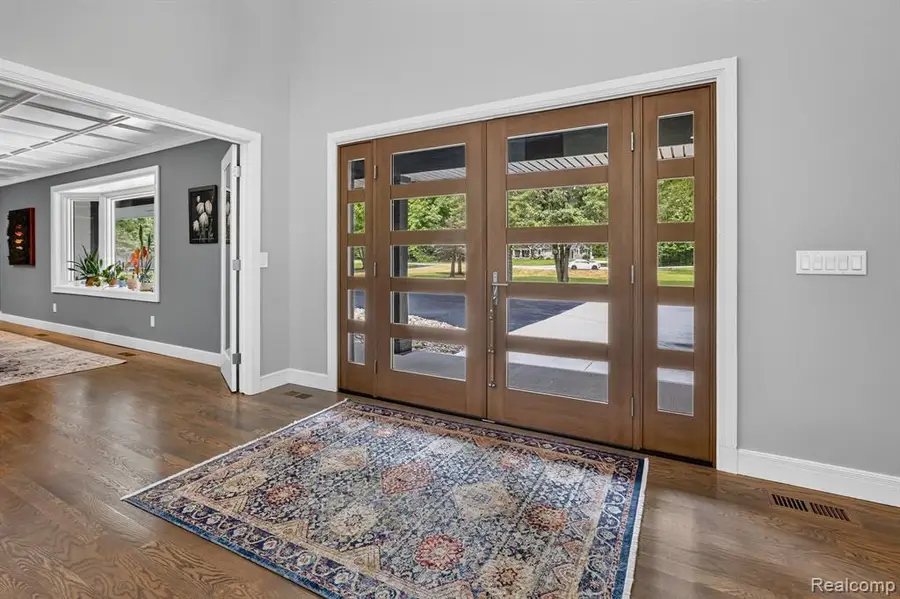 8290 Burleigh, Grand Blanc, MI 48439 - #3