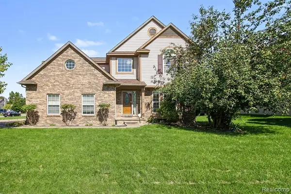 8366 Sherwood, Grand Blanc, MI 48439