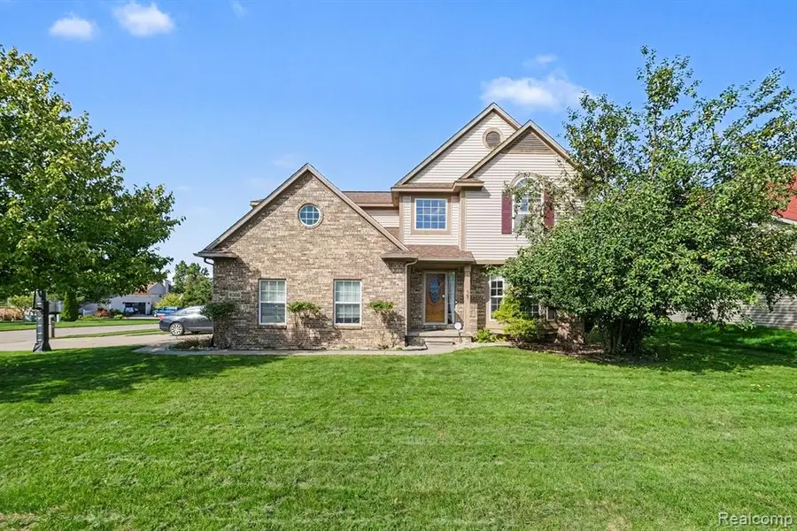 8366 Sherwood, Grand Blanc, MI 48439 - #3