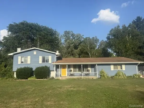 5197 Capri, Flint, MI 48507