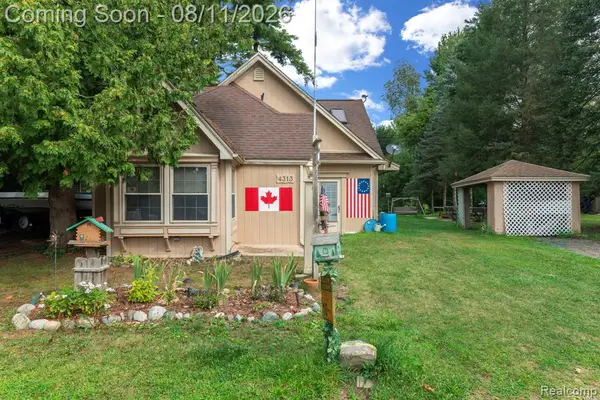 4313 Pantek Park, Attica, MI 48412