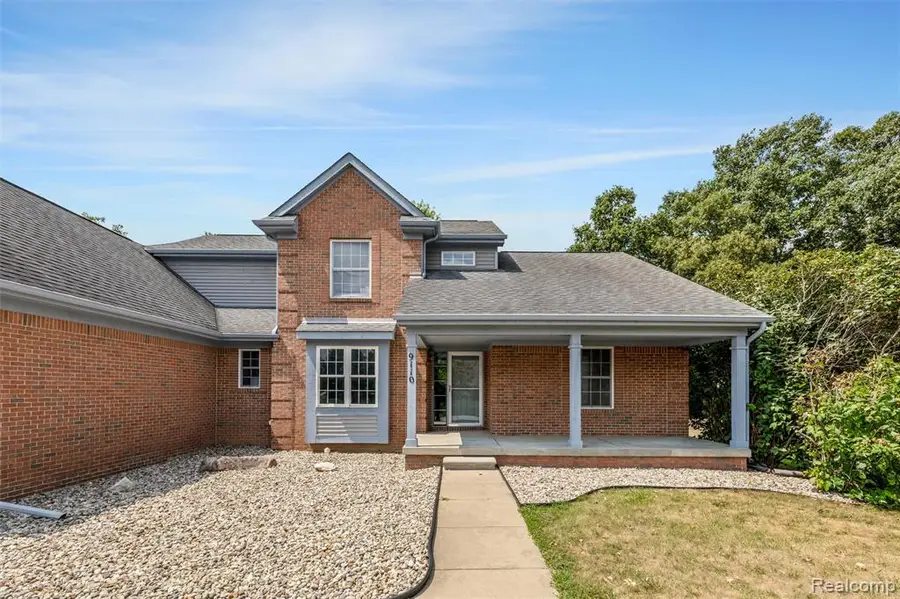 9110 Old Oak, Grand Blanc, MI 48439 - #3