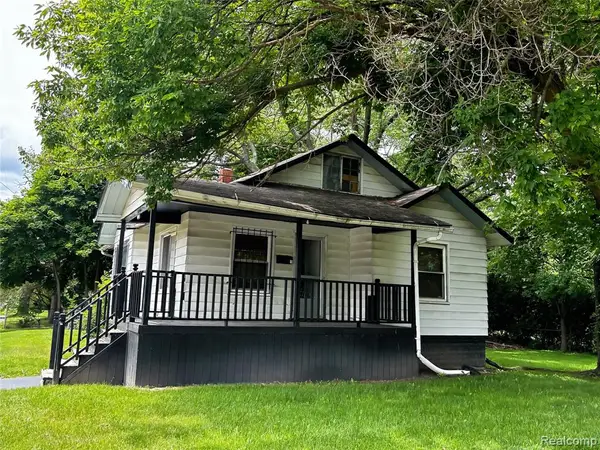 4001 Fleming, Flint, MI 48504