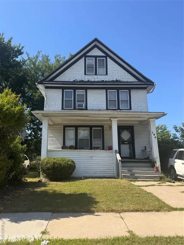 190 W Grand, Highland Park, MI 48203