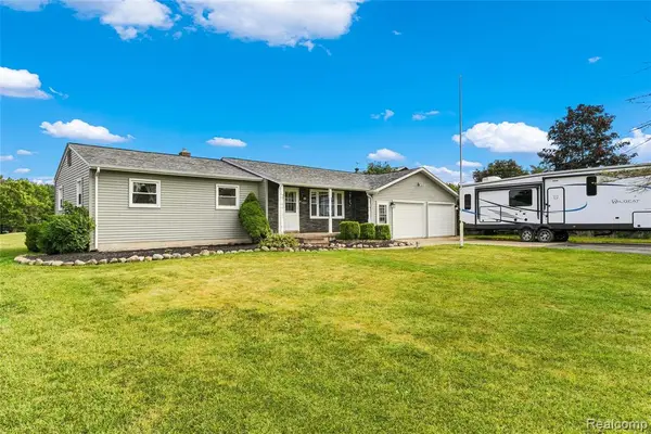 10499 E Potter, Davison, MI 48423