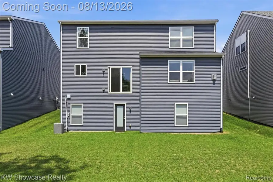 1592 Beachwood, Walled Lake, MI 48390 - #3