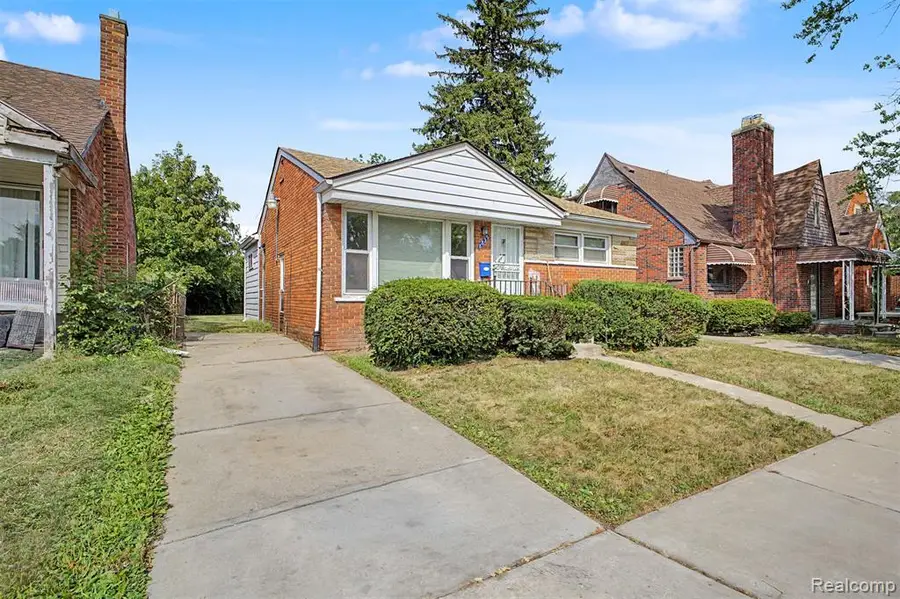 8835 Robson, Detroit, MI 48228 - #2